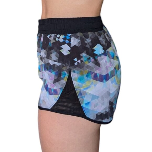Forever 21 Black or Blue Mid Rise Reversible Sports Shorts, Drawstring, Women S - Picture 5 of 10